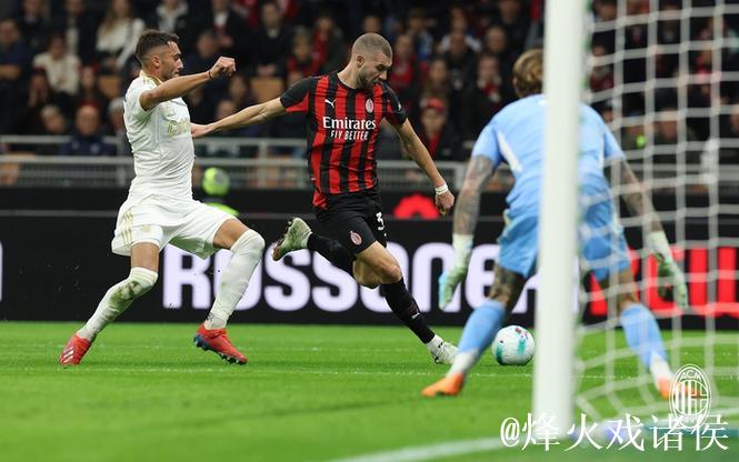 米兰本赛季三战升班马2平1负，且均被打进两球