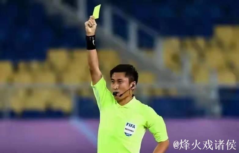 中国足球金哨马宁亮相上海高校，分享“坚守与超越” 的世界杯追梦心路历程